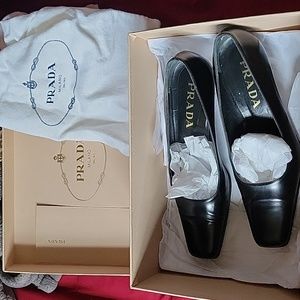 Authorities Prada size 6.5